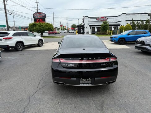 Used 2020 Lincoln MKZ image 6