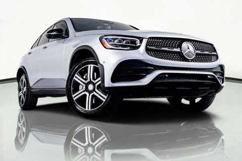 Used 2023 Mercedes-Benz GLC 300 4MATIC Coupe image 4