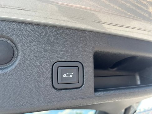 Used 2023 Chevrolet Equinox LT image 27