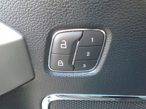 Used 2019 Ford F150 Lariat w/ Equipment Group 501A Mid image 25