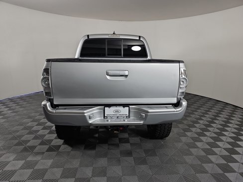 Used 2012 Toyota Tacoma PreRunner image 9