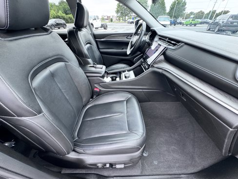 Certified 2022 Jeep Grand Cherokee L Limited image 19