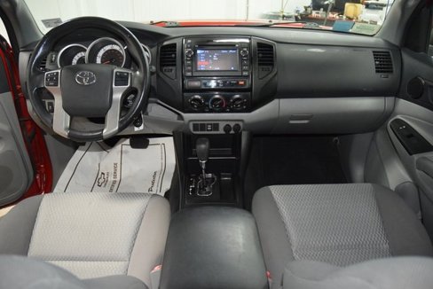 Used 2013 Toyota Tacoma PreRunner image 28