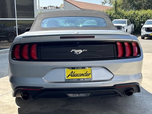 Used 2023 Ford Mustang Premium image 4