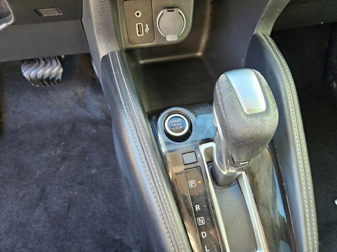 Used 2019 Nissan Kicks SR w/ SR Premium Package image 21