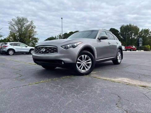 Used 2010 INFINITI FX35 AWD image 3
