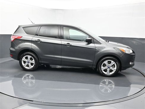 Used 2015 Ford Escape SE image 6