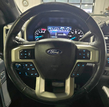 Used 2022 Ford F350 Lariat image 12