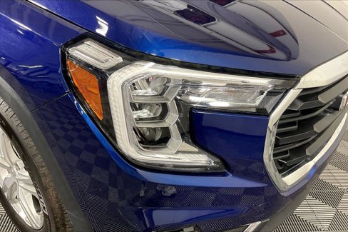 Used 2022 GMC Terrain SLE image 39