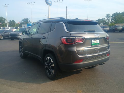 Used 2022 Jeep Compass Limited image 6