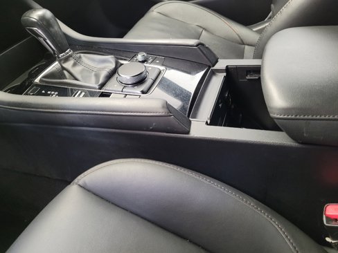 Used 2019 MAZDA MAZDA3 Hatchback w/ Premium Package image 26