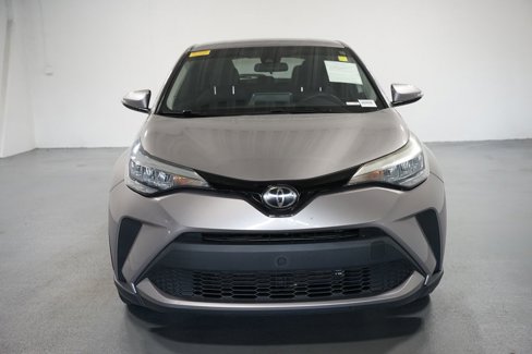 Certified 2020 Toyota C-HR LE image 2