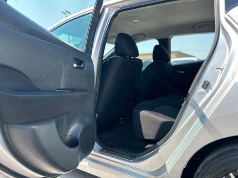 Used 2023 Nissan Leaf SV Plus image 17
