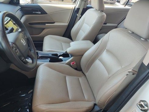 Used 2015 Honda Accord EX-L image 2