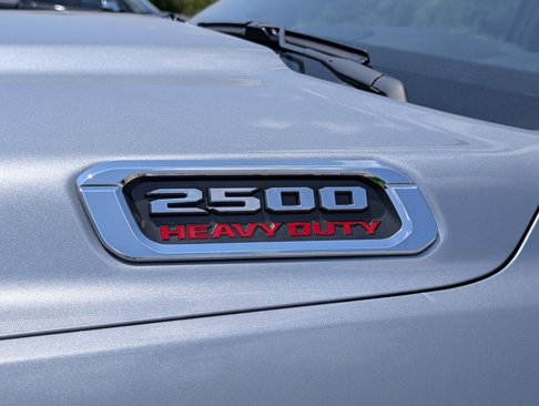 Used 2024 RAM 2500 Tradesman w/ Chrome Appearance Group image 7