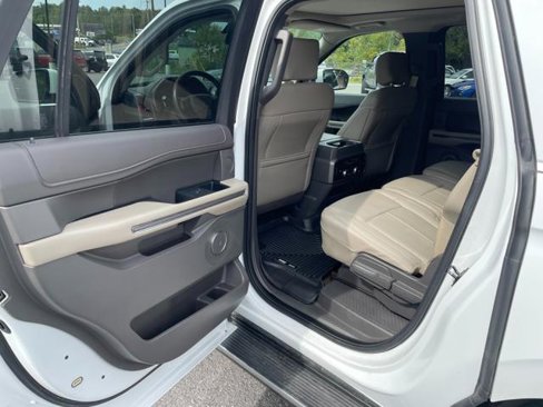 Used 2018 Ford Expedition Max XLT w/ Equipment Group 202A image 21