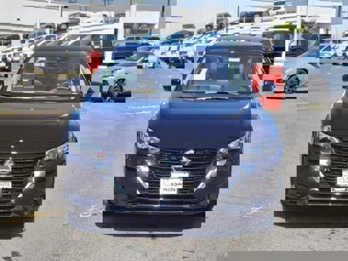 New 2025 Nissan Sentra SV w/ SV Premium Package image 3