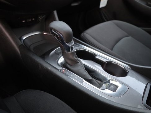 Used 2024 Chevrolet Malibu LT image 34