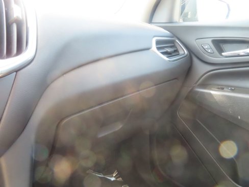 Used 2023 Chevrolet Equinox LT w/ Driver Convenience Package image 18