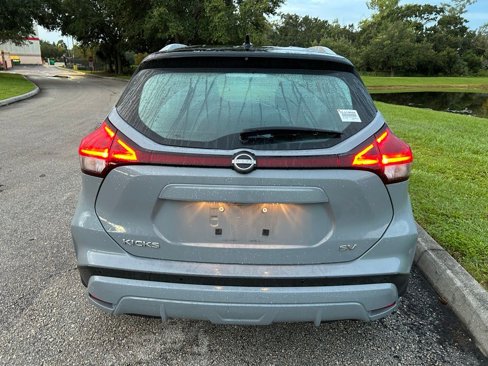 Used 2023 Nissan Kicks SV image 4