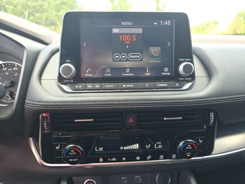 Used 2021 Nissan Rogue SV w/ Premium Package image 15