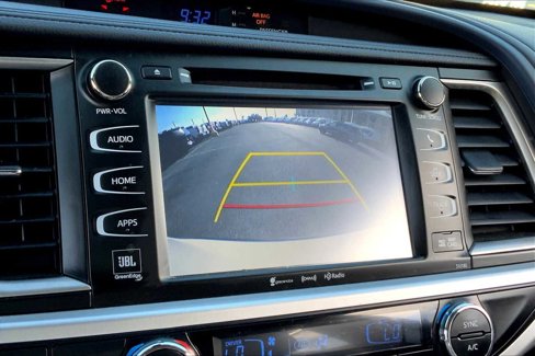 Used 2018 Toyota Highlander Limited image 23