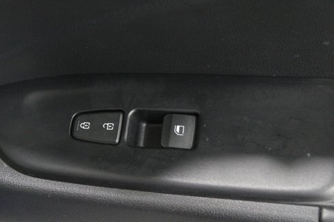 Used 2023 Hyundai Venue Limited image 26