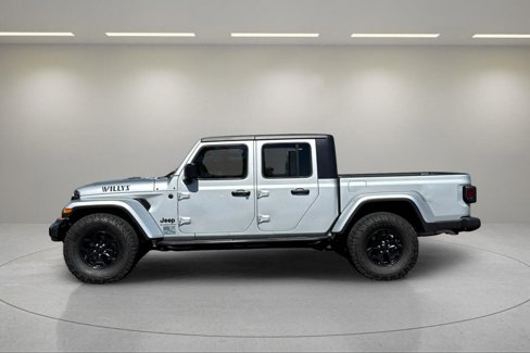 Used 2023 Jeep Gladiator Sport image 6