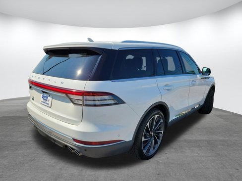 Used 2020 Lincoln Aviator Reserve w/ Equipment Group 202A image 5