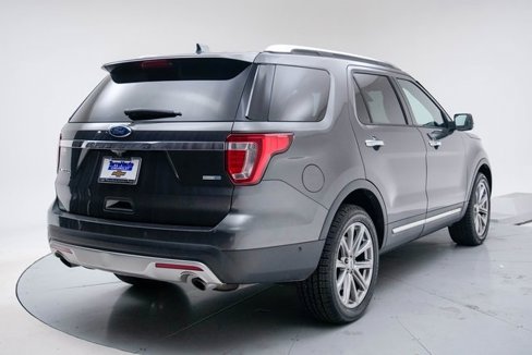 Used 2017 Ford Explorer Limited w/ Equipment Group 301A image 6