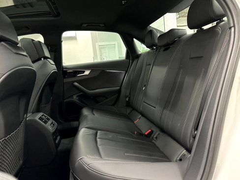 Used 2022 Audi A4 2.0T Premium Plus image 18