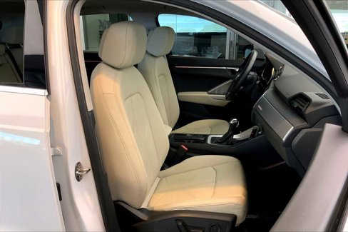 Used 2020 Audi Q3 2.0T Prestige w/ Prestige Package image 8