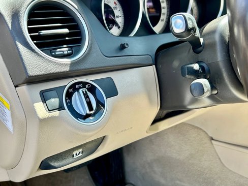 Used 2013 Mercedes-Benz C 300 4MATIC Sedan w/ Multimedia Pkg image 25