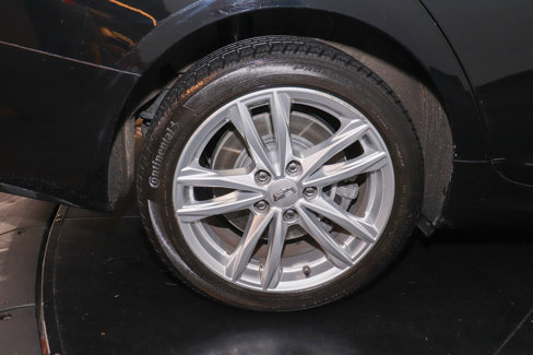 Used 2022 Cadillac CT4 Luxury w/ Sun And Sound Package image 32