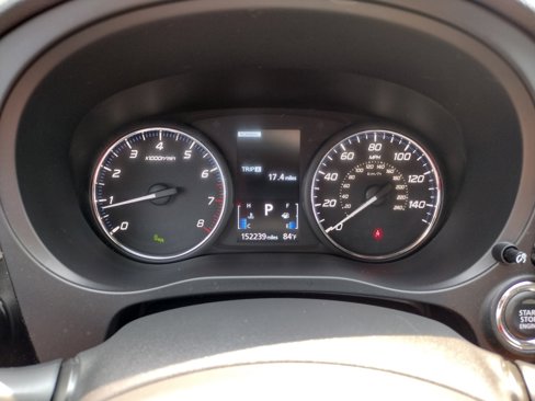 Used 2018 Mitsubishi Outlander LE image 22