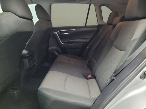 Used 2019 Toyota RAV4 XLE image 18