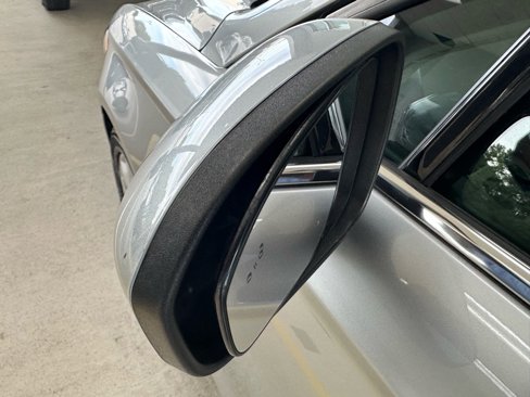 Used 2020 Ford Fusion SE image 14