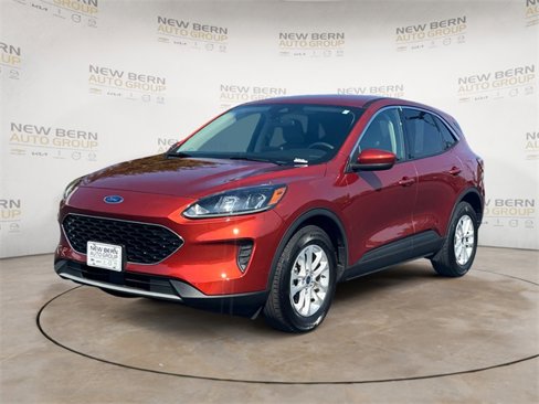Used 2020 Ford Escape SE image 1