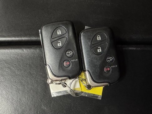 Used 2011 Lexus LX 570 4WD image 45