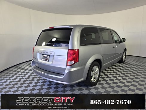 Used 2013 Dodge Grand Caravan SE image 7
