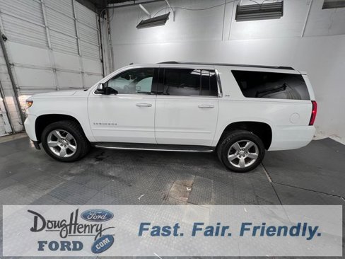 Used 2015 Chevrolet Suburban LTZ image 4