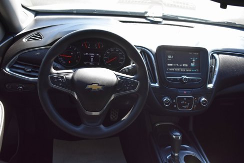 Used 2017 Chevrolet Malibu LT image 31