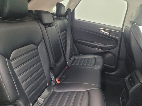Used 2024 Ford Edge SEL image 19