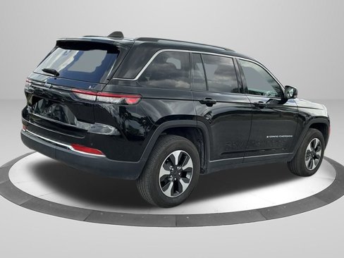 Used 2023 Jeep Grand Cherokee 4WD 4xe image 6