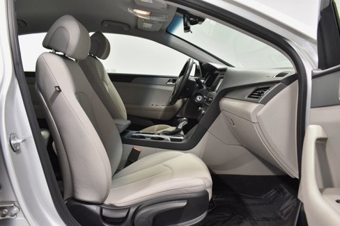 Used 2017 Hyundai Sonata SE w/ Cargo Package image 31