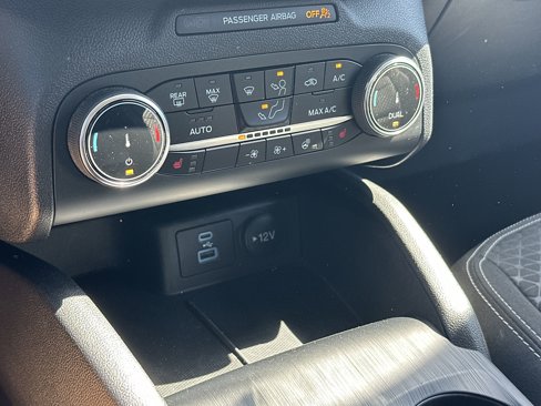 Used 2023 Ford Escape Active image 14