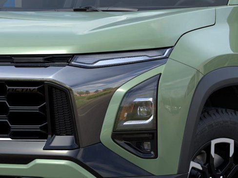 New 2026 Chevrolet Equinox ACTIV w/ Safety and Technology Package image 10