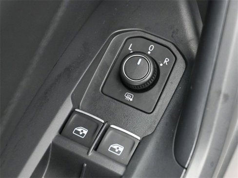 Certified 2025 Volkswagen Jetta Sport image 11
