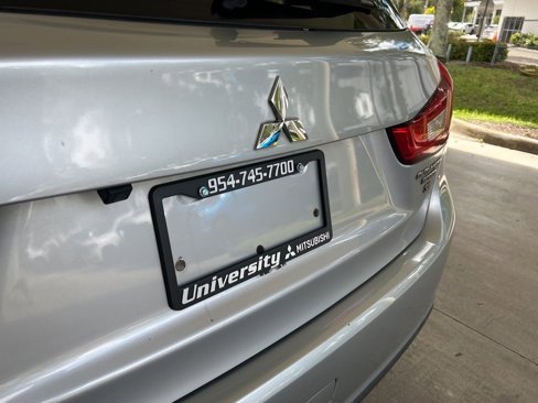 Used 2017 Mitsubishi Outlander Sport SE image 16