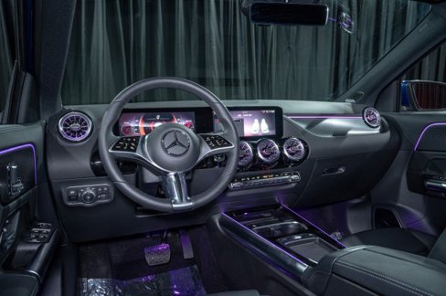 Certified 2025 Mercedes-Benz GLA 250 image 18